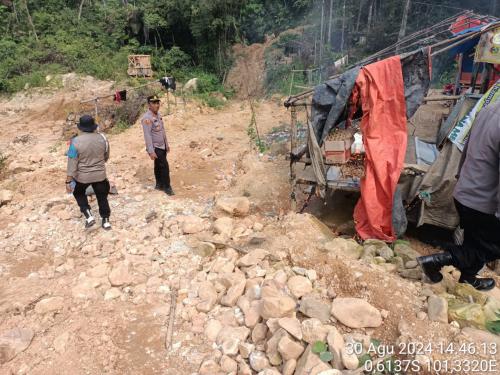 Kapolsek Hulu Kuantan Pimpin Pengecekan Aktivitas PETI di Kawasan Hutan Bukit Tabandang